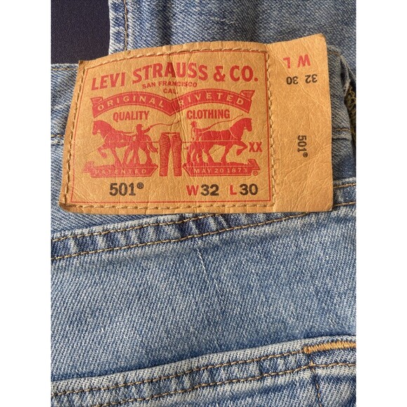 Levis 501 Original Fit Stretch Distressed Denim Jeans 32 x 30 - Picture 8 of 9